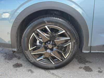 Peugeot 3008 1.2 HYBRID 145 ALLURE E-DCS6 (2025) - Foto 9