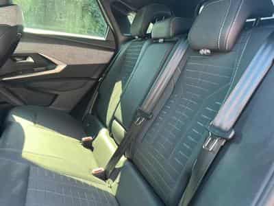 Peugeot 3008 1.2 HYBRID 145 GT E-DCS6 (2025) - Photo 12