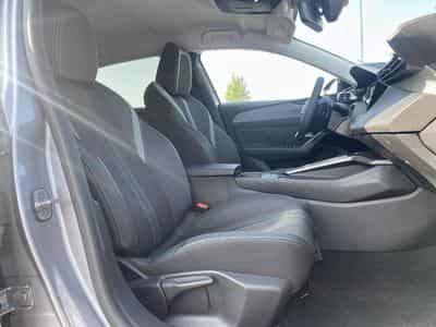 Peugeot 308 1.5 BLUEHDI 130 ALLURE EAT8 (2025) - Foto 11