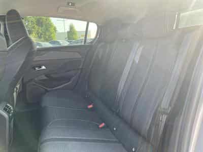 Peugeot 308 1.5 BLUEHDI 130 ALLURE EAT8 (2025) - Foto 12