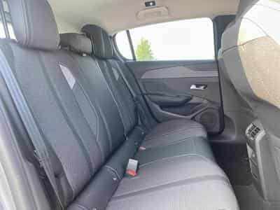 Peugeot 308 1.5 BLUEHDI 130 ALLURE EAT8 (2025) - Foto 13