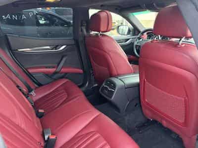 Maserati Ghibli 3.0 V6 S Q4 Automatik/ Xénon/Camera/Carbonne/20/Leder/VOLL (2016) - Photo 10