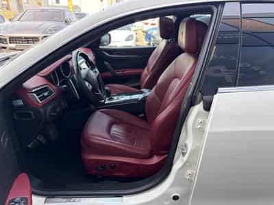 Maserati Ghibli 3.0 V6 S Q4 Automatik/ Xénon/Camera/Carbonne/20/Leder/VOLL (2016) - Photo 6