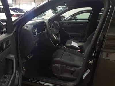 VW T-Roc R-Line 1.5 TSI 150 CV DSG7 *ATTELAGE* *CAM* *ACC* (2025) - Photo 4