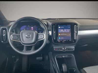 Volvo XC40 (2024) - Foto 8
