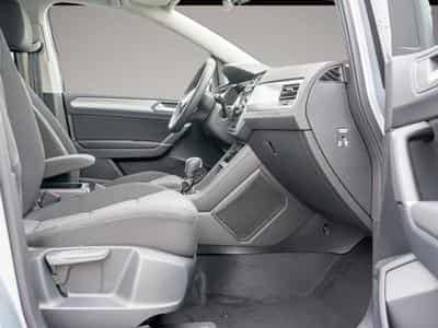 VW Touran (2026) - Photo 2