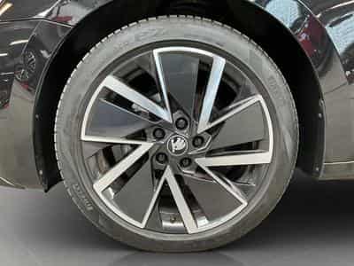 Skoda Octavia Sportline+DSG+360+Light&View-Premium+Navi (2025) - Photo 8