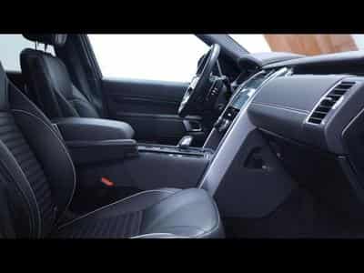 Land-Rover Discovery D300 Landmark 7Places (2023) - Foto 13
