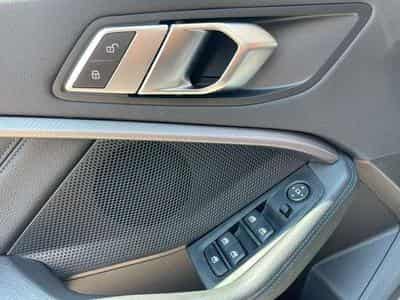 BMW 118 118i Aut. Pack M - GARANTIE JUSQU'A 36 MOIS (2021) - Photo 9
