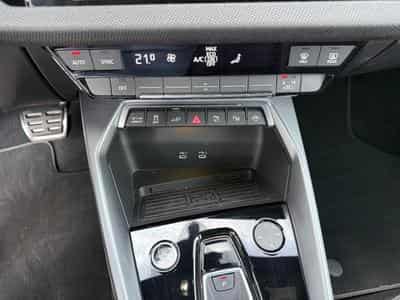 Audi A3 -32% 40 TFSI e 204ch S line S tronic 6 (2025) - Photo 14