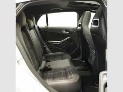 Mercedes CLA 180 Urban *18 *Pano *Navi (2016) - Photo 15
