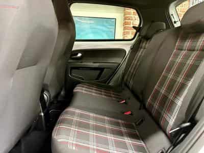 VW UP UP 1.0 TSi 116cv GTI SiègeCh/ClimaA/Cam/Park/ALU17 (2021) - Photo 6