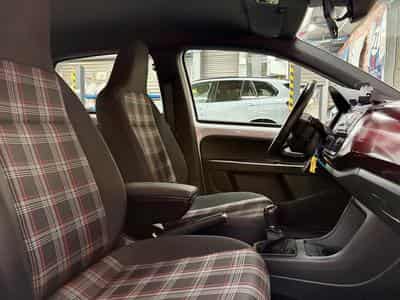 VW UP UP 1.0 TSi 116cv GTI SiègeCh/ClimaA/Cam/Park/ALU17 (2021) - Photo 8