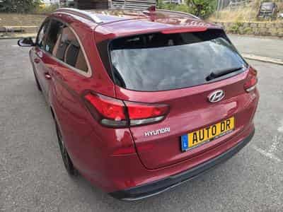 Hyundai i30 SW 1.6 CRDI 136 CV BVA Garantie 12 Mois (2021) - Foto 4