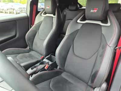 Toyota Yaris High Performance (2026) - Foto 13