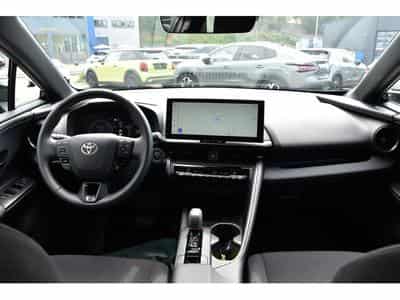 Toyota C-HR 1.8i VVT-i Hybrid Dynamic Plus ACC LANE SIDE GPS CAM 1° MAIN (2025) - Foto 9