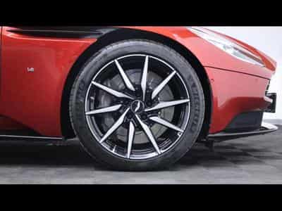 Aston-Martin DB11 V12 608cv Launch Edition (2016) - Foto 10