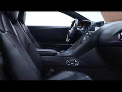 Aston-Martin DB11 V12 608cv Launch Edition (2016) - Foto 11
