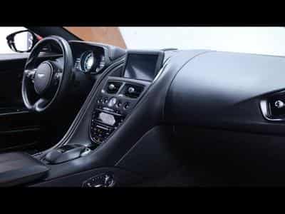 Aston-Martin DB11 V12 608cv Launch Edition (2016) - Foto 14