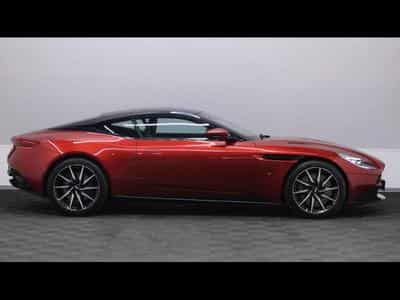 Aston-Martin DB11 V12 608cv Launch Edition (2016) - Foto 4