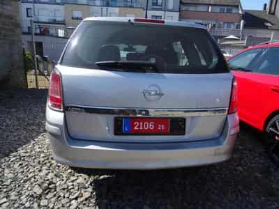 Opel Astra 1.7 CDTI (2007) - Photo 8