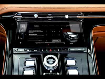 Aston-Martin DB12 VOLANTE 4.0 V8 680 CH - SPIRIT SILVER METALLIC - FULL PPF (2024) - Foto 13