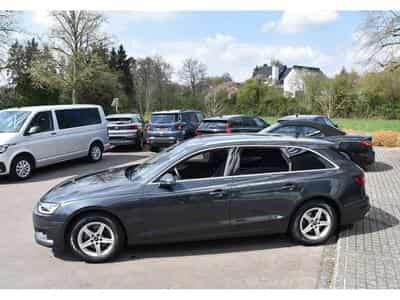 Audi A4 Avant 30 TDI S-Tronic CUIR LANE SIDE GPS CAM 1° MAIN (2022) - Photo 3