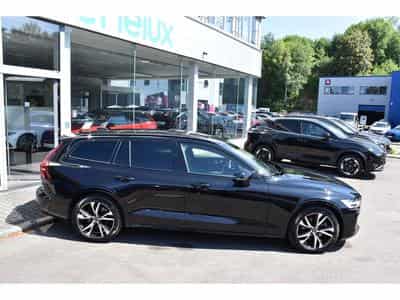 Volvo V60 2.0 B4 Plus Dark Geartronic PANO CUIR MEMO CAM360 HARMAN 1°M (2025) - Foto 3