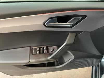 Seat Leon FR+DSG+RearView+LED+Kessy+Navi (2025) - Photo 14