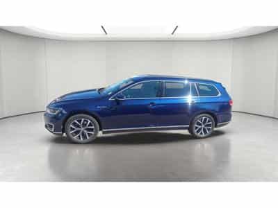 VW Passat GTE (2018) - Photo 3