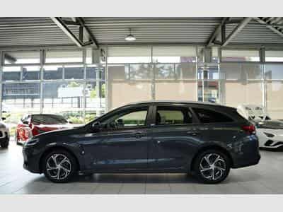 Hyundai i30 DCT Intro Edition *Klima *Navigation (2020) - Photo 10