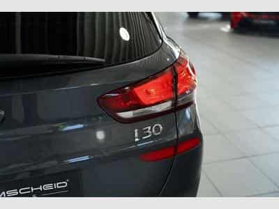 Hyundai i30 DCT Intro Edition *Klima *Navigation (2020) - Photo 12