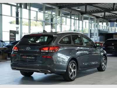 Hyundai i30 DCT Intro Edition *Klima *Navigation (2020) - Photo 7