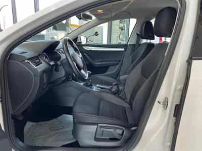 Skoda Octavia 1.6 TDI 116 NAVI, PDC,CARPLAY,ALU 16'' (2019) - Foto 6