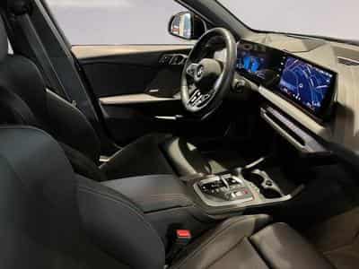 BMW 120 120d (2024) - Foto 12