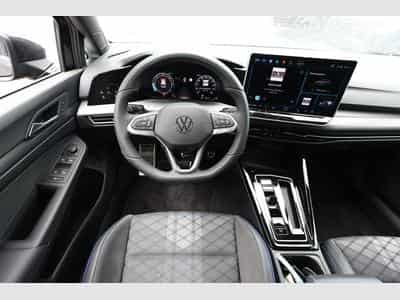 VW Golf Variant R-Line (2026) - Photo 7
