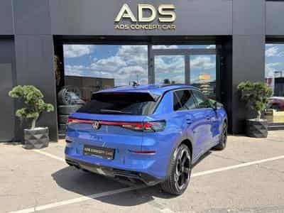 VW T-Roc R-Line/IQ Light/Camera 360/Car Play (2025) - Foto 4