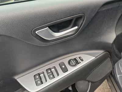 Kia Stonic GT Line1.0T ISG (2022) - Foto 11