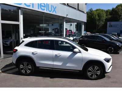 Mercedes GLA 200 (2024) - Photo 3