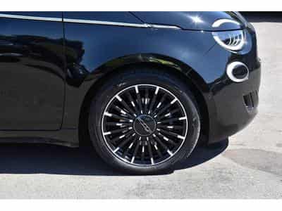 Fiat 500 42 kWh La Prima ACC CO DRIVER PANO CAM 1° MAIN (2023) - Photo 5