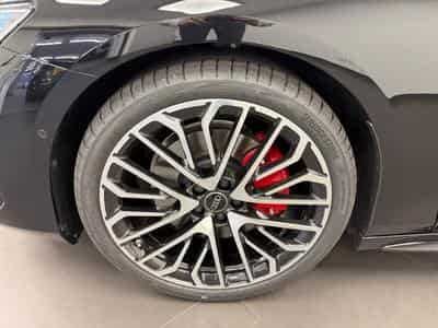 Audi A6 Avant e-hybrid S line 367 CH / 270 kW S tronic (2026) - Foto 10