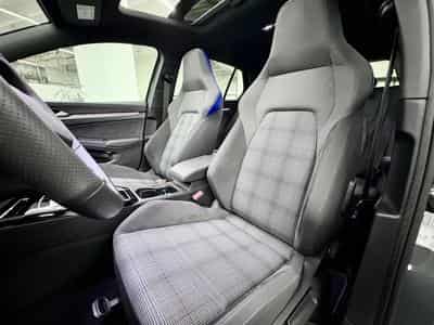 VW Golf GTE PHASE 2  1.5 eHybrid 272 CV DSG 6 *PANO * MATRIX * TÊTE (2025) - Foto 3