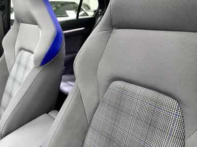 VW Golf GTE PHASE 2  1.5 eHybrid 272 CV DSG 6 *PANO * MATRIX * TÊTE (2025) - Foto 4