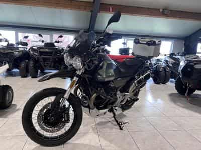 Moto Guzzi V85 TT  Strada (2023) - Photo 2
