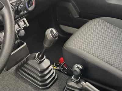 Suzuki Jimny 1.5i 4x4 GL CLIM / BLUETOOTH / LIMITEUR (2024) - Foto 12