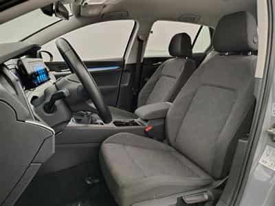 VW Golf 1.0 TSI 110cv Life CARPLAY / CLIM / FULL LED (2022) - Foto 7