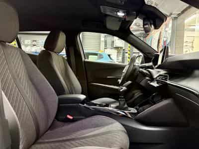 Peugeot 2008 (2025) - Foto 8