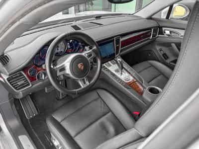 Porsche Panamera Panamera S /Bose/(PDLS)/Bi-Xenon/19/360°/(PASM)Leder (2014) - Photo 2