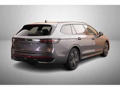 VW Passat 2.0 TSI 204 DSG R-Line (2025) - Foto 6