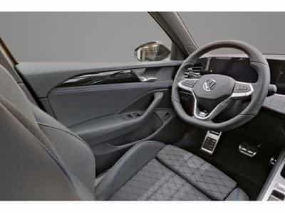 VW Passat 2.0 TSI 204 DSG R-Line (2025) - Foto 8